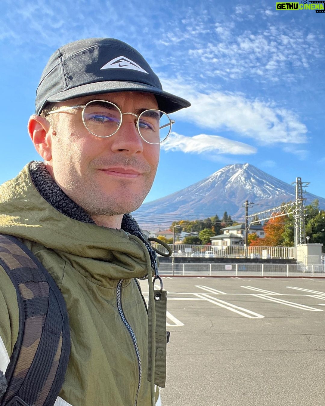 Cyprien Iov Instagram - « Fujisan » est disponible sur ma chaîne. J’ai 1000 bons souvenirs avec une équipe en or.