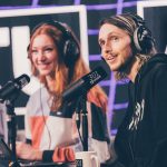 Cyprien Iov Instagram - Je suis heureux de vous retrouver tous les lundis soir en direct dans cette nouvelle formule de @301vueslive Ça veut dire des invités intéressants, des fous rires, des débats improbables, des actu approximatives. À cette nouvelle équipe s’ajoute les contributeurs sur @patreon qui sont le noyau dur de l’émission, vous êtes le sang (c’est la première fois que j’utilise cette expression, dites moi si elle est mal employée je me vexerai pas)