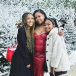 D-Nice Instagram – What a night! We all laughed, enjoyed great conversations, shared wine, watched a performance, and danced while I played a set. I’m blessed to have wonderful family and friends in my life. 

Happy Holidays. 
📸: @bekulous