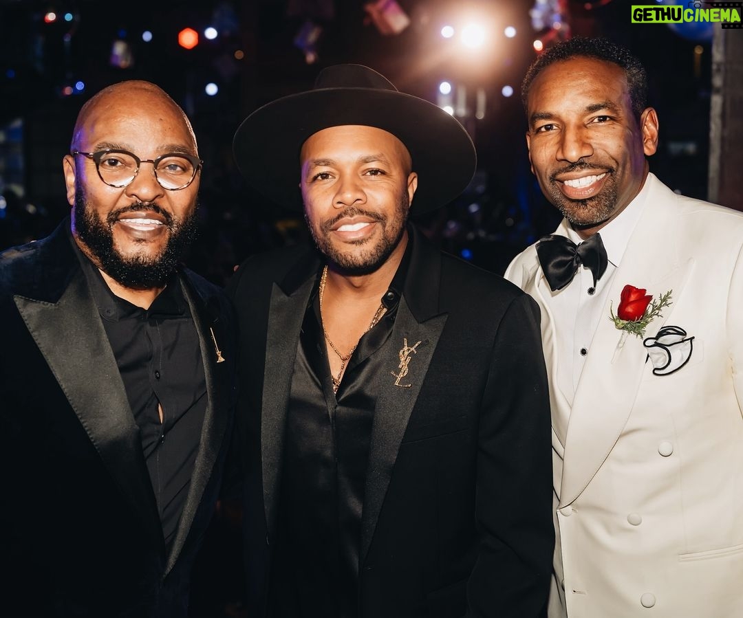 D-Nice Instagram - A few good men. 👊🏾 last night, I rocked the Mayor’s Ball After Party for ATL Mayor @andreforatlanta. Great vibes! Next stop… HOME!