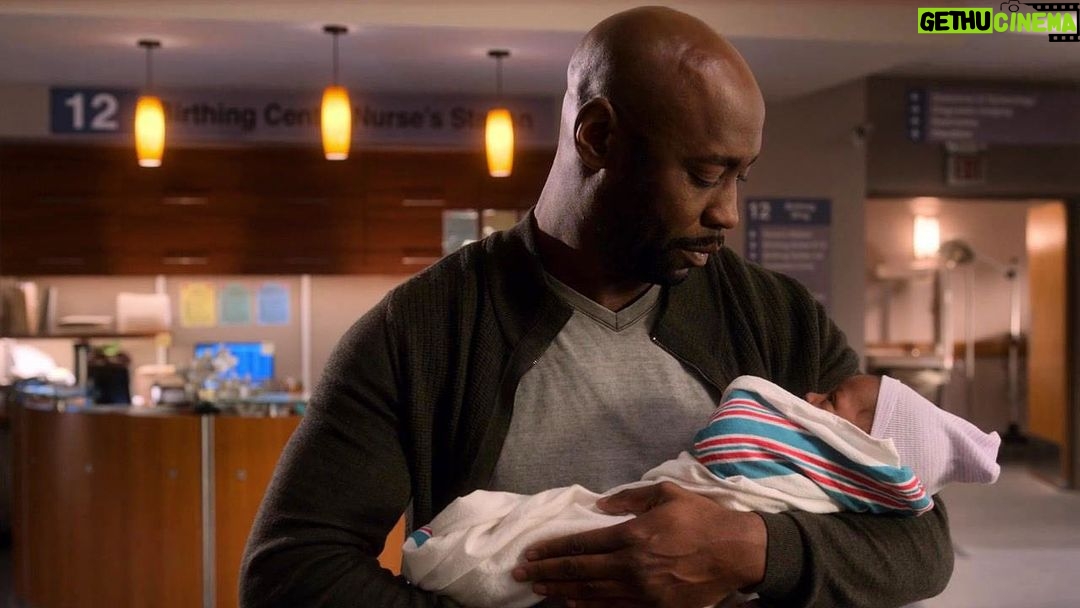 D.B. Woodside - 91.4K Likes - Just an angel with his mortal son.
#amenadiel #charlie #lucifer #dbwoodside