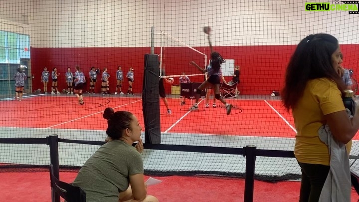 D.B. Woodside Instagram - This is Dakota. 😳 She’s only thirteen! 😳 #ProudPapa #Volleyball ❤️