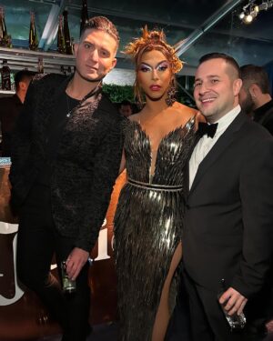 D.J. 'Shangela' Pierce Instagram - brought my own lighting and definitely put it to use! 😁✨ great seeing so many friends last night, and even meeting new ones. Plus, more than $10 million was raised for HIV awareness and research. A FABULOUS NIGHT xo Thank you @ejaf!!