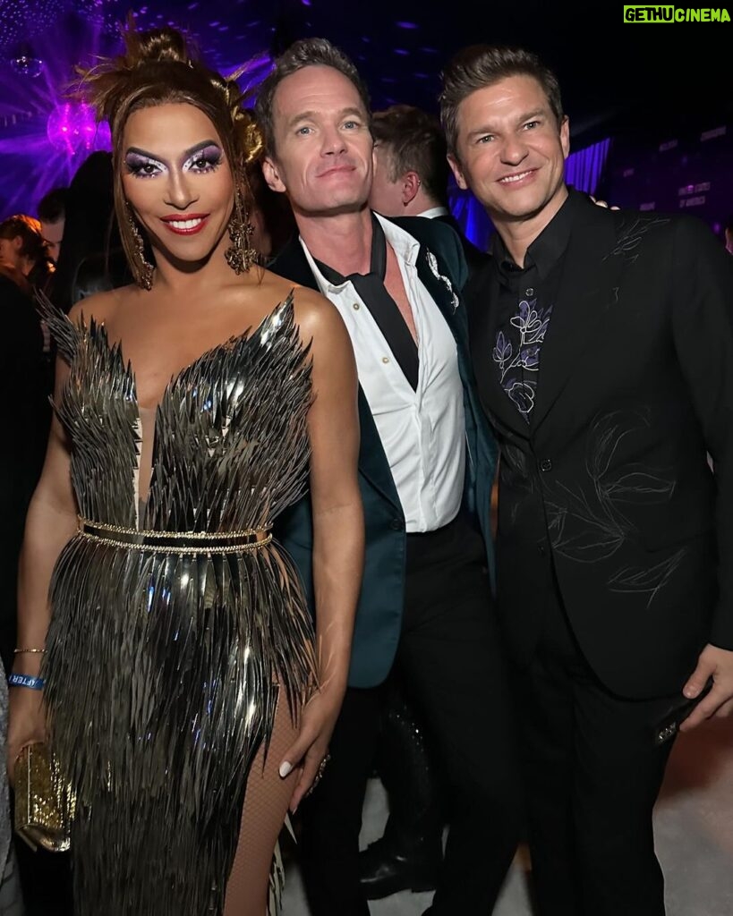 D.J. "Shangela" Pierce Instagram - brought my own lighting and definitely put it to use! 😁✨ great seeing so many friends last night, and even meeting new ones. Plus, more than $10 million was raised for HIV awareness and research. A FABULOUS NIGHT xo Thank you @ejaf!! West Hollywood, California