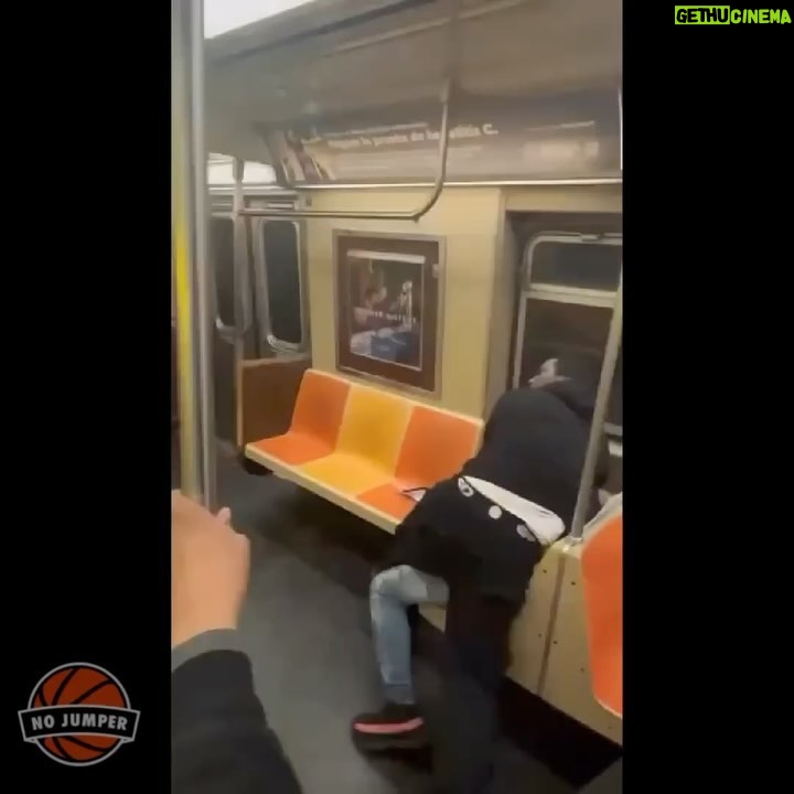 D.L. Hughley Instagram - The full breakdown of the subway sh**ting in New York. Stay safe out there. 🙏🏾 #TeamDL Source - @nojumper : #NYC subway rider #DajuanRobinson allegedly initiated a fight with another man, #YouneceObuad, and drew a g-n after being st-bbed by a woman accompanying Obuad. Robinson was then disarmed by Obuad, who took the g-n and sh-t him in the head. Robinson is reported to be in critical but stable condition. Authorities are still searching for the woman with Obuad, and the #Brooklyn DA stated they currently do not intend to prosecute Obuad due to “evidence of self-defense.” via @nytimes • @not.sadieperry