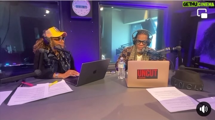 D.L. Hughley Instagram - Alabama wants frozen embryos to have full rights as a living being… But REFUSED federal funding to feed LIVING, BREATHING children in need of food??? Make it make sense! I hope when those embryos thaw out, they’re not HUNGRY!! #TeamDL #ALittleNoteFromTheGEDSection