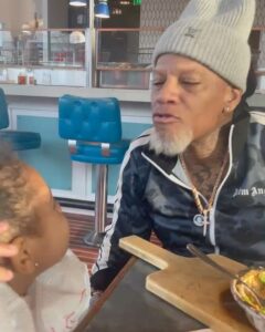 D.L. Hughley Instagram - Ok Ok i never thought i’d be one of those people, but damn it this little girl got me!! #NolaAndHim #TeamDl