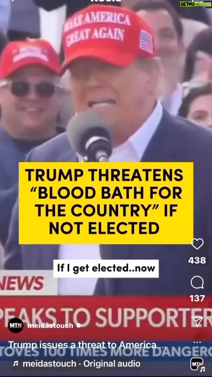 D.L. Hughley - 37.6K Likes - TRUMP THREATENS “BLOODBATH FOR THE WHOLE COUNTRY” IF HE’S NOT ELECTED.
ARE YOU PAYING ATTENTION??!! 🚨🚨🚨🚨
#TeamDL
Source - @meidastouch :
Trump issues a threat to America.