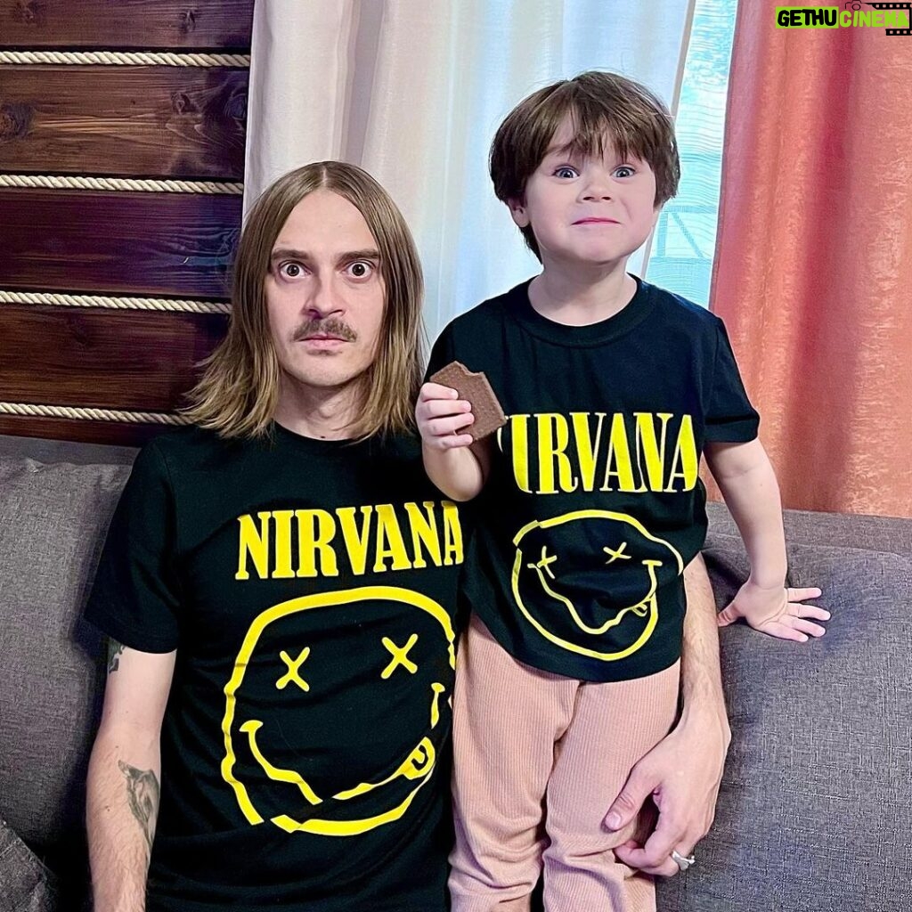 Илья Прусикин Instagram - Nirvana Family @dobrynia_ilich