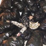 Илья Прусикин Instagram - Life in da trash #littlebig Ph: @alina_pasok Придумай подпись к фото в комментариях.