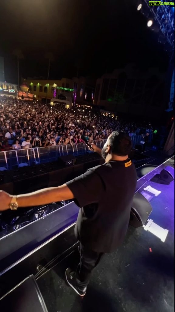 DJ Khaled Instagram - @universalorlando thank you for having me FAN LUV IM FOREVER GRATEFUL FOR YOUR LOVE ! @wethebest LOVE ! LOVE IS THE ONLY WAY ! MANs a POP STAR