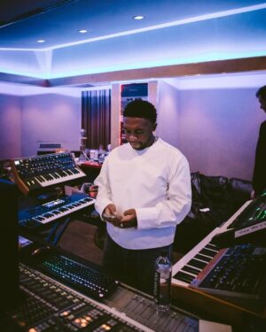 DJ Mustard Instagram - Just walked outta 424 pair of shoes 1250 .
