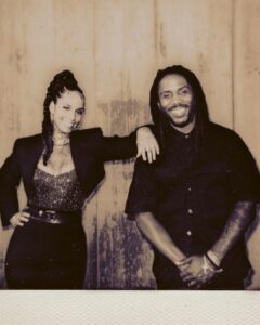 D Smoke Instagram - Here’s a big sis appreciation post. I’ve learned so much from this incredible artist and human being. You’ve been a mentor and a friend for a couple years now. I’ll never forget when I lost my voice on tour with you in Europe and you sent your staff to my green room with the vocal repair kit and told me the first step is to “stfu!” Lol (Vocal rest for the sensitive at heart) May God bless you and my brother @therealswizzz and the entire family! Enjoy your day! What’s y’all favorite @aliciakeys song?!