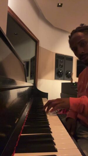 D Smoke Instagram - Quick practice

You recognize anything???