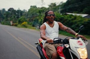 D Smoke Instagram - What’s your favorite moment from the Work Hard Play Hard video?

@directedbysergio 

Gracias a @djgarf_wolabayouth !! 
Styled by @kingmalamia
Big love to @staycasamona for keeping us and being an incredible shoot location.