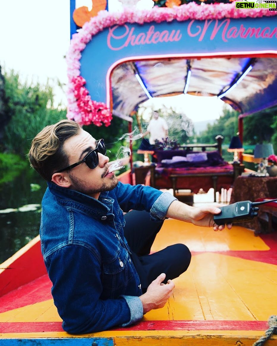 Dacre Montgomery Instagram - Chateau 🏰 @angusandjuliastone . Link in bio: Mexico City, Mexico