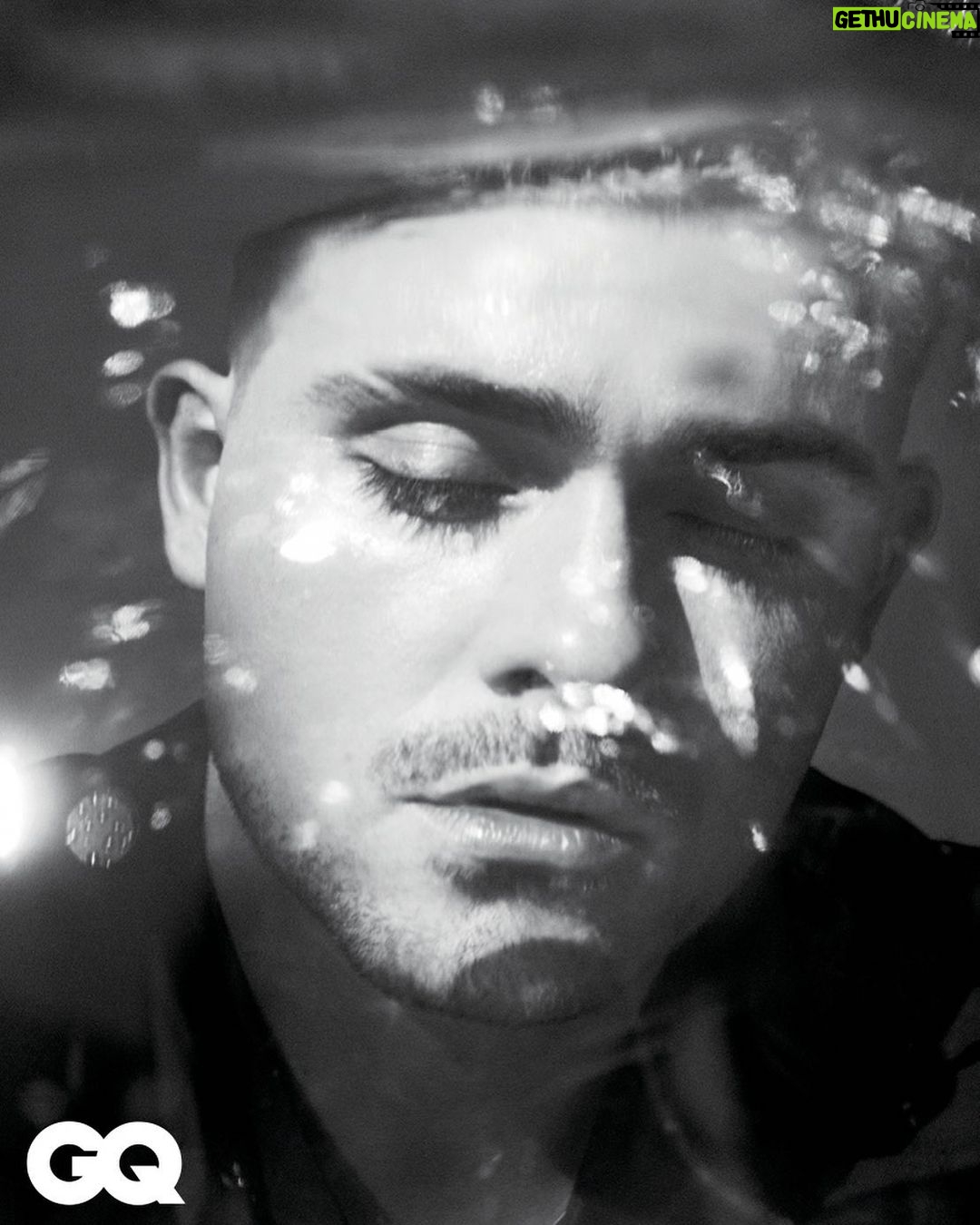 Dacre Montgomery - 356.2K Likes - Photography: @oliviamalone
Styling: @seanknight
Grooming: @mirnajose
Hair color: @chadkenyon
Production: @perronluke at @homeagency
Set design: @lizzielang
Words: @wlennox9000