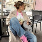 Dagi Bee Instagram – 🍬🍵💕💭 
Felt a little bit too cute in this Outfit 🌸