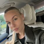 Dagi Bee Instagram - About last week #35 : Foto 1 : Die letzten Vorbereitungen für unseren Haferdrink launch laufen & könnte schreien vor Aufregung!!!!! 😭 Freut Ihr euch auch schon so ? 🥛🌾 Video 2 : Neli hat Skateboards für sich entdeckt 🛹 Foto 3 : Mein GO TO Starbies Drink von Daiiiiiii Foto 4 : Car selfies 4life Video 5 : Nelios erster Besuch beim Friseur - @diego.fossa Foto 6 : spoiled myself with my pre birthday presents ✨ Foto 7 : @23hours x @bmg_gsa x @liaze53 signing Video 8 : Haben Papi im Studio besucht Foto 9 : Berlin <33 Video 10 : ✈️☁️