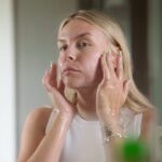 Dagi Bee Instagram – werbung | Worauf achtet ihr, bei eurer Hautpflege? 🫧☁️✨
 
Neben der Textur und einem neutralen Geruch sind für mich vor allem bestimmte Inhaltsstoffe entscheidend. ✨ Die @cerave_de Cleanser enthalten beispielsweise alle 3 essenzielle Ceramide – also Fette, die auch in der Haut selbst vorkommen. Für mich ein wichtiger Inhaltsstoff, den ich schon lange nicht mehr bei meinen Pflegeprodukten missen möchte, da er hilft meine natürliche Hautschutzbarriere zu unterstützen. 🫧

Aber neben den einzelnen Inhaltsstoffen müssen die Produkte perfekt zu deiner Haut passen.

Wenn du wissen möchtest, welcher CeraVe Cleanser am besten für deine Haut geeignet ist, schaue gerne bei meinem neusten Reel vorbei oder lasse dich in deiner Apotheke beraten! 🤍

#cerave #ceraveliebe #ceravedeutschland #skincare #ceravepartner #developedwithderms #ceraveskincare #cleanselikeaderm