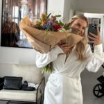 Dagi Bee Instagram - About week 25 of the year 🌸✨💕 1. Finale Brille, die ich dank eurer Abstimmung behalte 🤌🏼 2. Nelio hat Kreidemalderei für sich entdeckt 🧑🏼‍🎨 3. There are always two types of sisters @lenimariee ✨ 4. Hochzeitstag Blumis 🌸 5. Hochzeitstag Dinner 🤌🏼 6. Restroom selfies 4ever 7. good drinks, good times 8. fresh hair für den Sommer 🫶🏼 9. Düsseldorf ist auch einfach ein vibe abends ✨ 10. happy me 💕