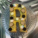 Dalma Maradona Instagram - Aunque nadie lo crea... Esta torta la hice yo solita... Bueno, tan solita no... Con la ayuda de la genia de Nati de @cartacorta y @secuecenhabas ❤️ La concentración que maneje... Quedó en el IGTV por si quieren verlo! 💋