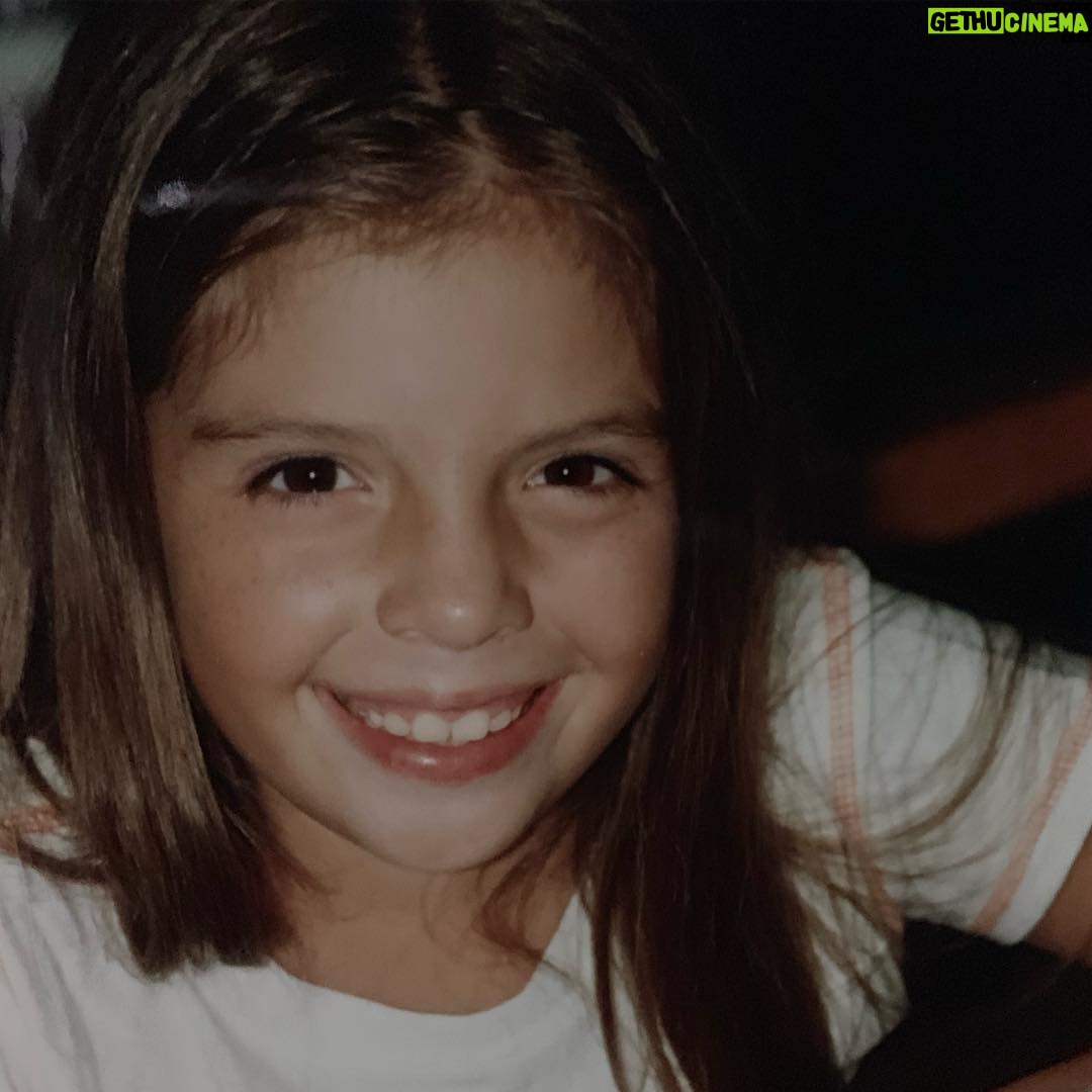 Dalma Maradona Instagram - Yo a los 11 años! #niñasnomadres @actrices.argentinas