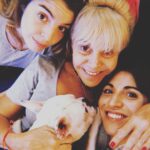 Dalma Maradona Instagram - Después a las 12 no voy a tener tiempo pero no lo quiero dejar pasar!!! Pido para este 2019 SU PACIENCIA, SU AMOR INFINITO E INAGOTABLE, SU CAPACIDAD DE PERDONAR Y QUE NOS SIGAMOS RIENDO COMO EN LA CAMIONETA ESE DÍA ... hasta llorar y no saber dónde estamos 🤣 LAS AMO Y AUNQUE LAS CRITICO MUERO POR SER LA MITAD DE INCREIBLE MAMÁ QUE SON USTEDES! SIGAMOS CAMINANDO JUNTAS ASÍ AGARRADAS IGUAL QUE EL 31/3/2018! Sin ustedes no soy nada! La Pipita va a tener la mejor abuela y la mejor madrina del mundo! Por un 2019 lleno de ustedes!