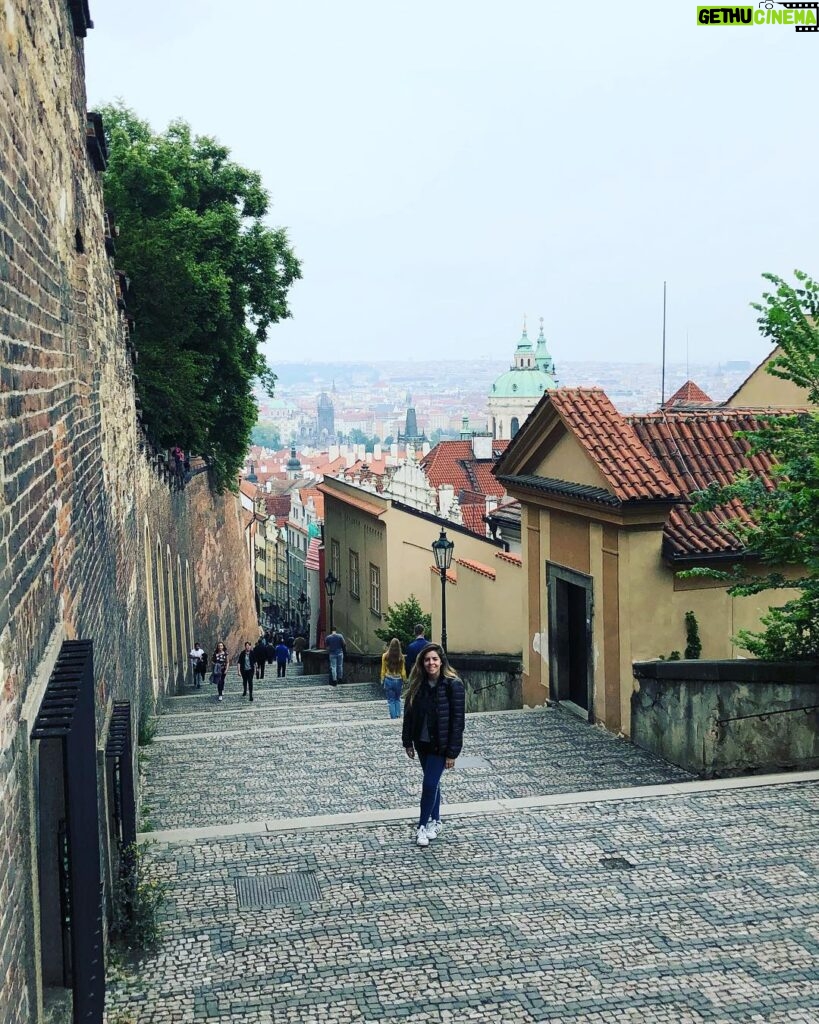 Dalma Maradona Instagram - #Praga ❤️ Ph: marido potro que está harrrrto de sacar fotos! 🤣