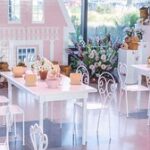 Dalma Maradona Instagram - Otro infaltable en los cumples de mis hijas es @grupocarcajadas que siempre tiene las plazas más hermosas, los peloteros más divertidos y encima esta vez nos hicieron banquitos temáticos con forma de margarita para acompañar las mesas onduladas en el cumple de Azul ! Mil gracias! Los queremos!