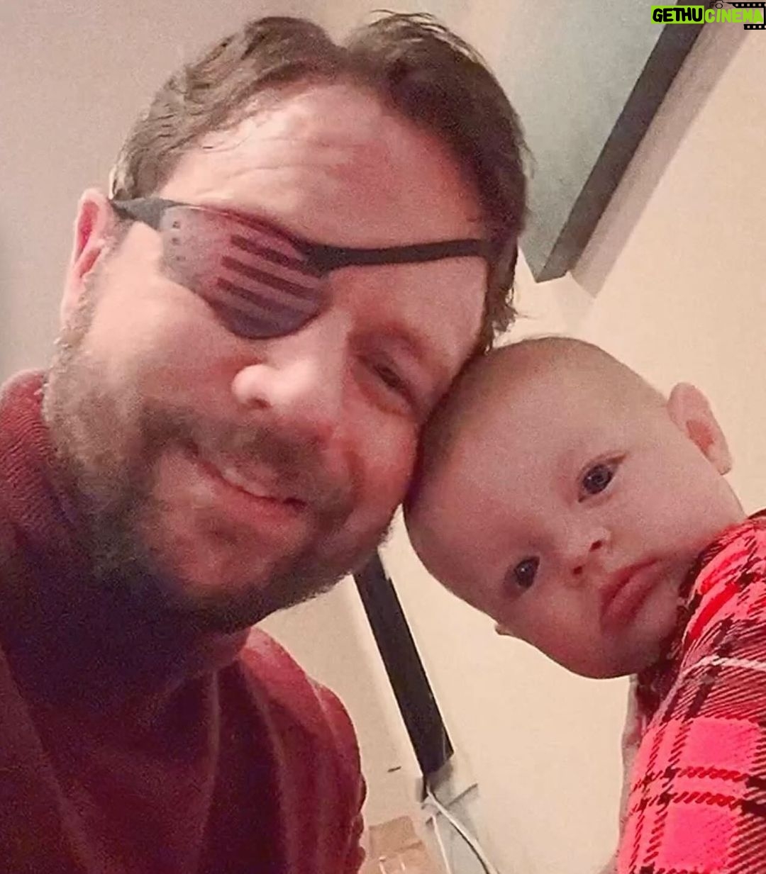 Dan Crenshaw Instagram - #christmas #merica🇺🇸 #gangstababy