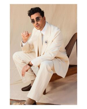 Dan Levy Instagram - Custom cream dream courtesy of @therow.  Sending lots of love to our cast tonight. Good luck, team!💫#sagawards @sagawards 

📷: @mattymarty
Styling: @ecduzit @maddielouviere 
HMU: @milesjeffrieshair
Wardrobe: @therow @maxfieldraymond
@nikoturko @cartier 
🦊: Redmond Levy
Big ♥️ to @meganzehmer @42west