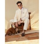 Dan Levy Instagram - Custom cream dream courtesy of @therow. Sending lots of love to our cast tonight. Good luck, team!💫#sagawards @sagawards 📷: @mattymarty Styling: @ecduzit @maddielouviere HMU: @milesjeffrieshair Wardrobe: @therow @maxfieldraymond @nikoturko @cartier 🦊: Redmond Levy Big ♥️ to @meganzehmer @42west