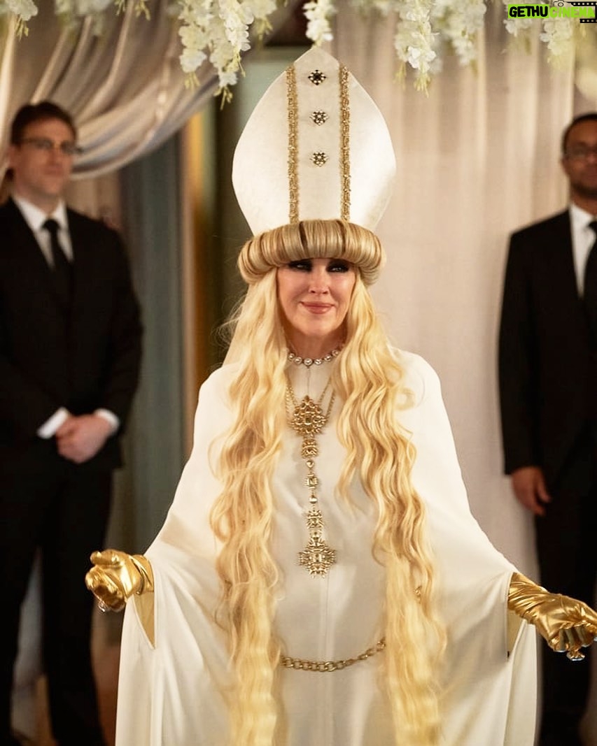 Dan Levy - 372.6K Likes - A moment of appreciation for this look that took us a solid month to figure out. I found the McQueen dress on consignment. The Botticelli hair came to me in a dream and @ana_sorys ran with the idea and created yet another iconic Moira wig/hair band. Our incredible wardrobe department (spearheaded by the great Debra Hanson) made the hat and assembled the look: some over the top costume jewelry, gold gloves, and matching gold Tom Ford knee high boots. @luckymakeup did wonders with the glowy, ethereal makeup. This is what I love about making TV. The teamwork. This look is a love letter to all of the incredible art departments that worked tirelessly alongside each other to bring our ideas to life in the most inspiring ways week after week, episode after episode. What a team. And what a send-off. x