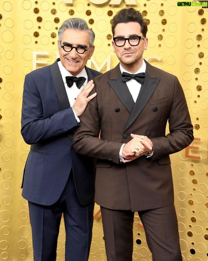 Dan Levy Instagram - We might have lost but damn did we feel like winners. So freaking proud of our team. ✨✨✨ via @nymag @gettyimages (Thank you @ecduzit @luckymakeup @ana_sorys for making me feel like a million bucks.)
