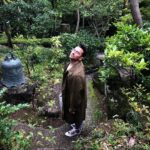Dan Levy Instagram - Basically a garden nymph at this point. 根津美術館