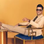 Dan Levy Instagram - Good suit from a while back. 📷 @daniellelevitt 👔 @tietztietz 💅🏻 @johnny.hernandez.hair