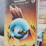 Dani Rovira Instagram – #Naufragio de #CharlesLogan 
 Un escritor novel inglés escribe este prodigio de la ciencia ficción, una obra maestra. Una especie de Robinson Crusoe del espacio. Sólo, varado y aislado en un planeta extremamente inhóspito.

Relato bellísimo en las descripciones de otros mundos, pero durísimo por hacernos casi palpar una angustia y una soledad insoportables. A pesar de la fuerza y tesón sobrehumanos del protagonista Tansis, éste se ve condenado a algo parecido al mito de Sísifo. El hombre contra la inmensidad del cosmos. Una labor física y mental que nunca encuentra el fin. Con un contenido científico bastante elevado y un rigor magnífico es lo que consigue despertarnos esa sensación de angustia que no es otra que la pesadilla de naufragar en mitad de una galaxia. 

Si hay algo que me gusta de estar de vacaciones es el tiempo para leer. Un buen asiento, un café y un libro…no pido mucho. Yo ya lo tengo hoy todo reflexionado. 

#SupoquicoDeLectura
#RoviraReadings