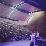 Dani Rovira Instagram – • @manquitaproduc Que bien nos lo hemos pasado estos dos días por tierras asturianas. Gracias al público de Gijón y de Avilés por abarrotar ambos teatros. Enormes como siempre @danirovira y @arturogcampos 
Gracias a @javitatay3 por ir a los mandos y a @etiquetanegra_producciones por cuidarnos tanto.

#miañofavorito😍