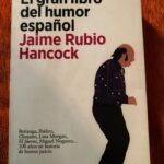 Dani Rovira Instagram – #ElGranLibroDelHumorEspañol de #JaimeRubioHancock

Acertada propuesta de mostrar un documentado y amplio recorrido por los últimos 100 años de comedia hecha en España, buscando nexos de unión entre “fabricantes de humor”, desde Jardiel Poncela, Mortadelo y Filemón, Miguel Noguera, Gila, Eugenio, Chiquito o los Chanantes. Conexiones con la historia del humor absurdo, la chapuza, la parodia, el humor político, o incluso los actuales memes. 

Lo he pasado muy bien leyéndolo, reconociendo humores que mamé, humores con los que me instruí y humores con los que tuve el privilegio de compartir y convivir. Es un trabajazo. Y eso que, como cita E.B.White: “Analizar el humor es como diseccionar una rana. Hay poca gente interesada y la rana acaba muerta”. 

Qué grato que este libro sea la excepción. 

#supoquicodelectura 
#rovirareadings 

Gracias @un_barbaro por el regalo. ♥️