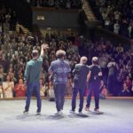 Dani Rovira Instagram – Vaya doblete sideral que nos hemos marcado en A Coruña en el @emhuoficial 

Qué lujo compartir escenario con @eva_hache @touri y #JavierCansado

Gracias al maravilloso público por asistir. Qué afortunados somos. ♥️