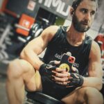 Dani Rovira Instagram – Hagan ejercicio y posterguen los achaques. 
#SuPoquicoDeDeporte
#GoVegan 🌱