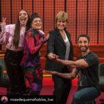 Dani Rovira Instagram – Gracias a toda la gente que vio ayer el programa y gracias por vuestros mensajes bonitos. Te amo, @mercedesmila 

Qué programa tan especial y necesario el que hicisteis ayer. ♥️

• @nosedequemehablas_tve Nos vemos a las 21:50h en @rtve ♥️🧡
•
Hoy tenemos un auténtico PROGRAMÓN en el que estaremos hablando sobre “ESTAR BIEN” con @danirovira y @nereaperezdelasheras 
•
#NoSéDeQuéMeHablas5