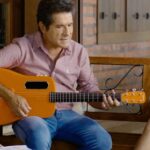 Daniel Instagram – Como é bom viver momentos especiais em família, não é mesmo? 😍 O @cantordaniel adora compartilhar cada momento com as filhas Lara, Luiza e Olivia, e com a esposa Aline, sempre acompanhado de um delicioso arroz e feijão da Broto Legal! Com a família, as refeições se tornam ainda mais saborosas e divertidas, com um toque especial: o amor! Feliz Dia da Família! #DiaDaFamília Brotas – São Paulo