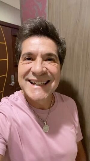 Daniel Instagram - Que saudade estou sentindo de todos vocês!! ❤️🌹
. . .
#Daniel40Anos #DanielCelebraJoãoPauloeDaniel #DanielNaEstrada #AgendaCantorDaniel #ProduçãoDaniel