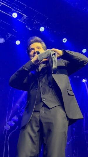 Daniel Instagram - Que seja eterno e que dure para sempre! Alô, São Paulo 💚🎶

Vídeo: @marcinhobertolone / @lab3tv 
. . . 
#Daniel40Anos #DanielCelebraJoãoPauloeDaniel #DanielNaEstrada #EspaçoUnimed