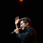 Daniel Instagram - Muito obrigado por essa noite linda e especial Mandaguari/PR!! ❤️🌹 Fotos: Vandinho Tellis . . #DanielNaEstrada #Daniel40Anos #DanielCelebraJoãoPauloeDaniel #ProduçãoDaniel Mandaguari Parana