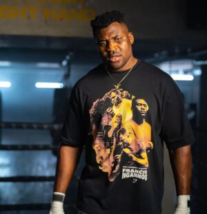 Daniel Cormier Instagram - Good luck today champ! @francisngannou #shocktheworld