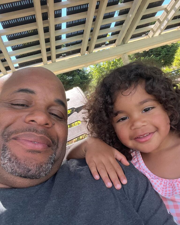 Daniel Cormier Instagram - Everyone stop what you’re doing and help me wish my beautiful baby Luna a happy birthday. 3 years old already. Time goes so fast. Keep being the meanest but sweetest little girl. I love you moon! Happy birthday #lunasdad