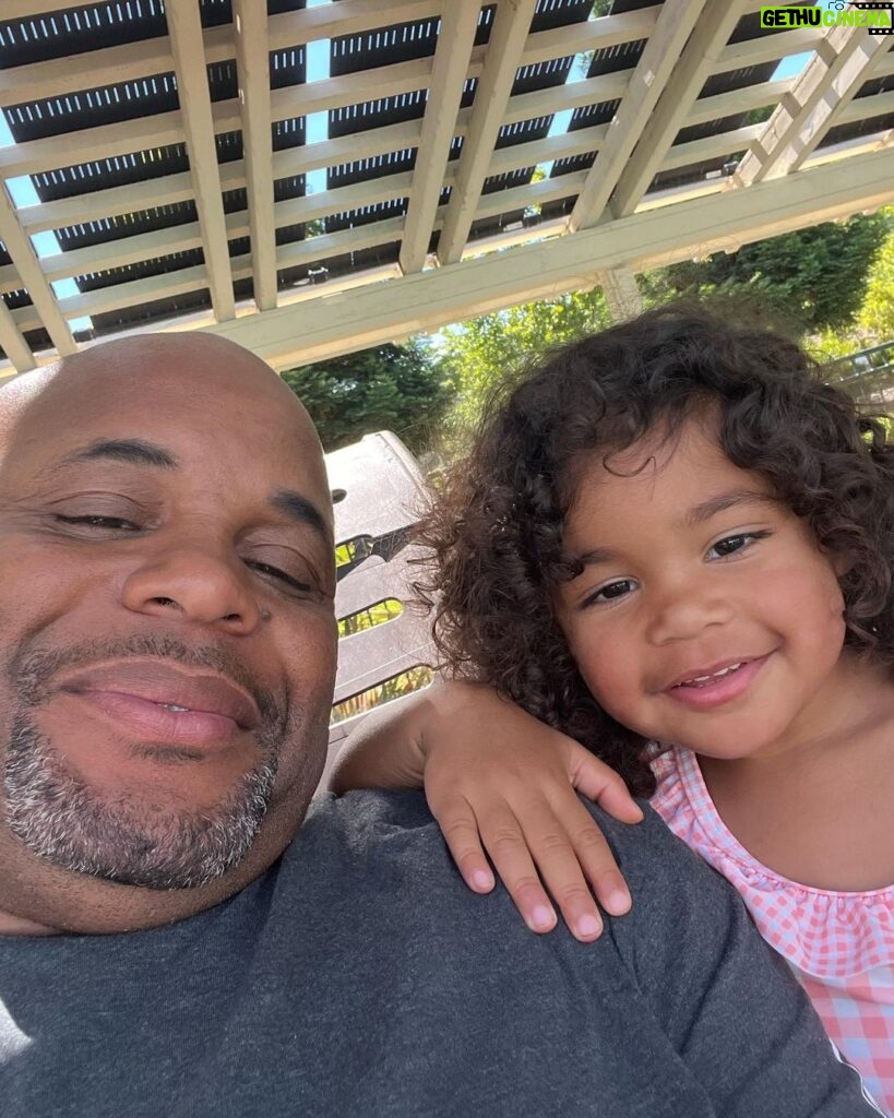 Daniel Cormier Instagram - Everyone stop what you’re doing and help me wish my beautiful baby Luna a happy birthday. 3 years old already. Time goes so fast. Keep being the meanest but sweetest little girl. I love you moon! Happy birthday #lunasdad